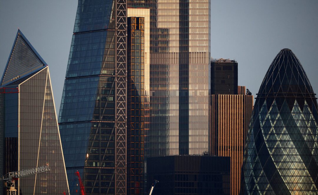 UK banks remain under pressure as finance business closures rise