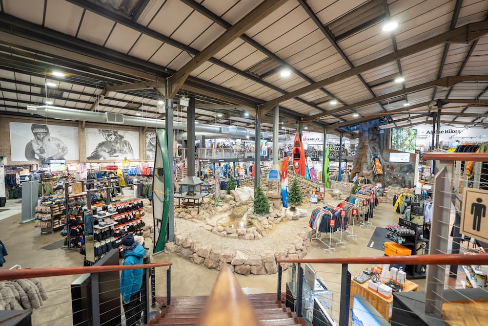 5 Best Outdoor Clothing Shops in Aberdeen - Find layers for your outdoor plans